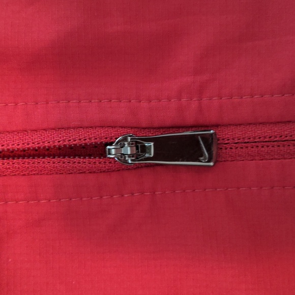 St Louis Cardinals NFL windbreaker jacket with big front pocket - Picture 3 of 14